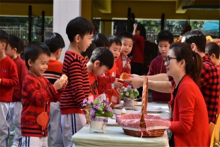 深圳市宝安区中英公学幼儿部新年文化周图片05