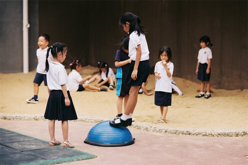 广州爱莎国际学校操场图集03