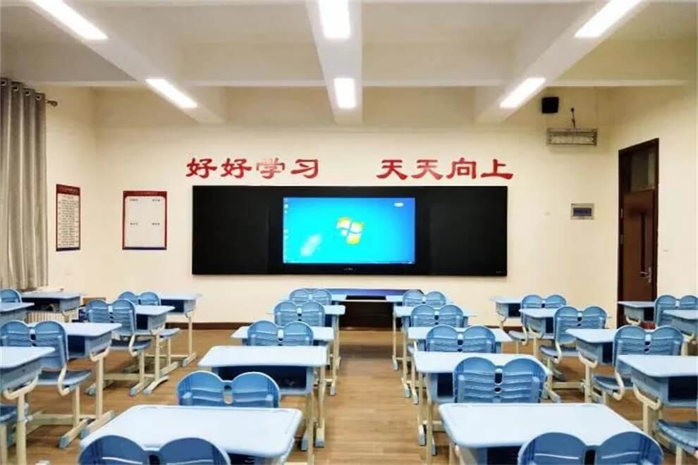 新疆大光华国际学校教室图集01