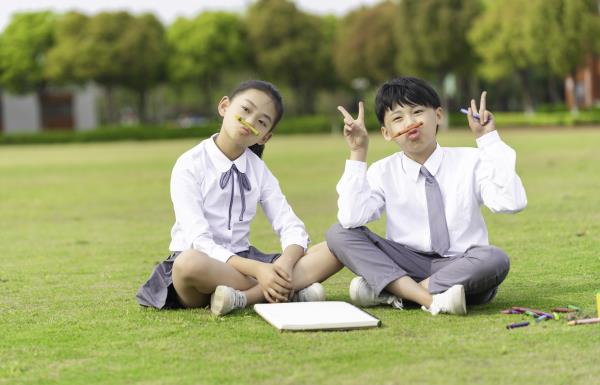 国际学校学生图片