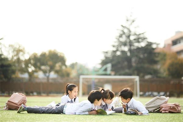 国际学校学生图片01