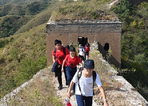 长城上的学习——北京耀中国际学校2